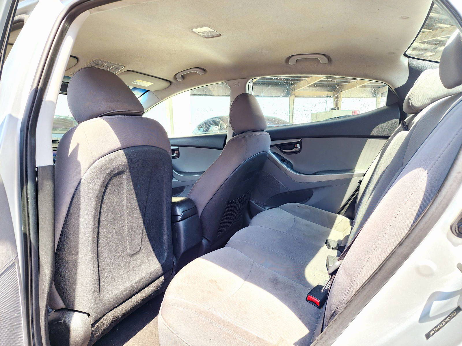2014 HYUNDAI ELANTRA — 245285 Miles — Lot 40738792 — Souq - Marhaba Auctions Used Cars - Image 6