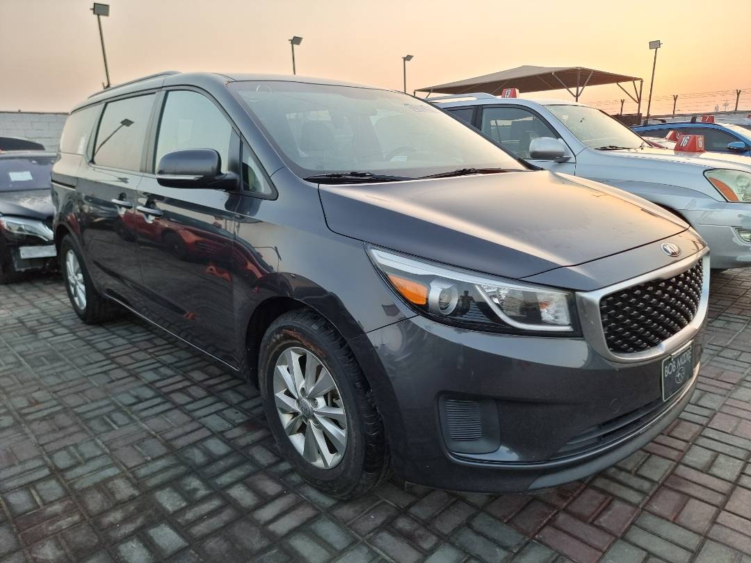 2015 KIA SEDONA — 109543 Miles — Lot 1254187 — Ind. 12 - Marhaba Auctions Used Cars - Image 3