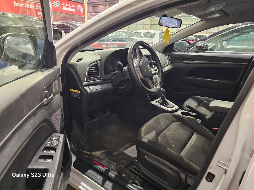 2018 HYUNDAI ELANTRA — 134068 KM — Lot 720133 — Main - Marhaba Auctions Used Cars - Image 9
