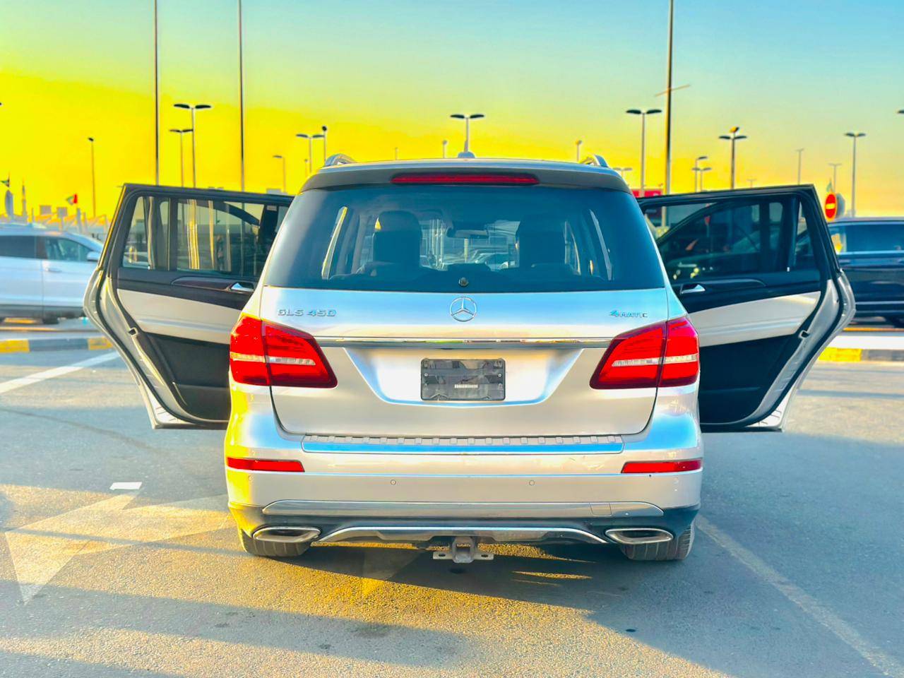 MERCEDES BENZ GLS 450 2017 - Marhaba Auction Used Cars - Image 4