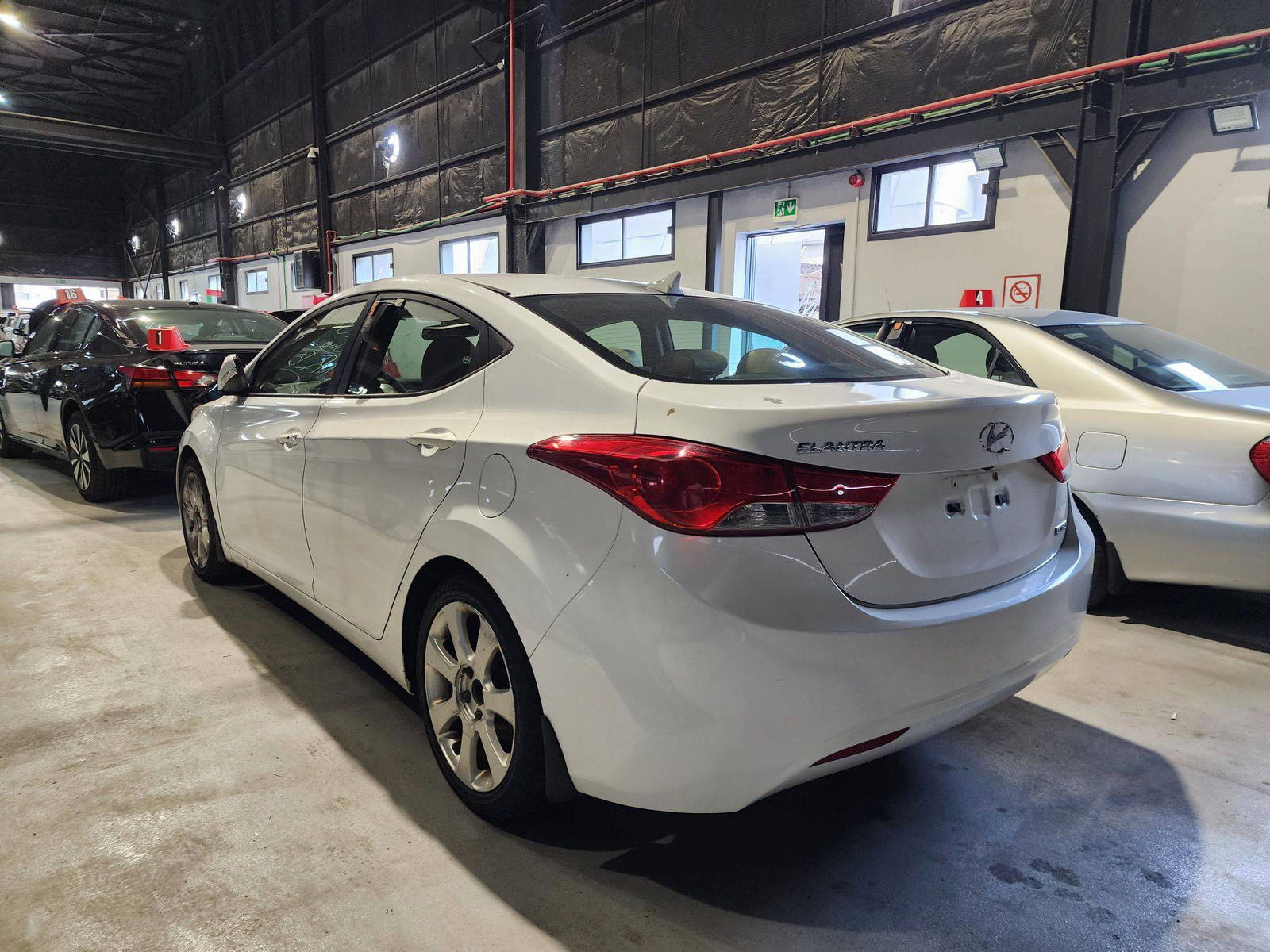 2013 HYUNDAI ELANTRA — 197743 Miles — Lot 82132014 — Al Quoz - Marhaba Auctions Used Cars - Image 6