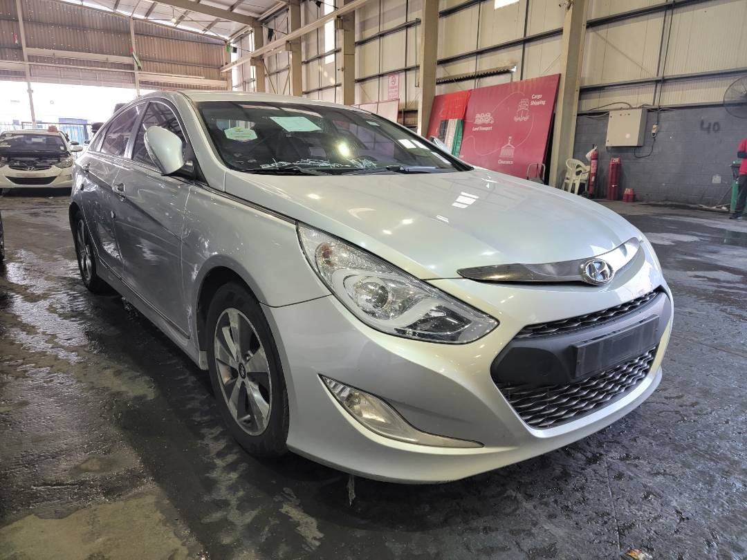 HYUNDAI SONATA 2012 - Marhaba Auction Used Cars - Image 4