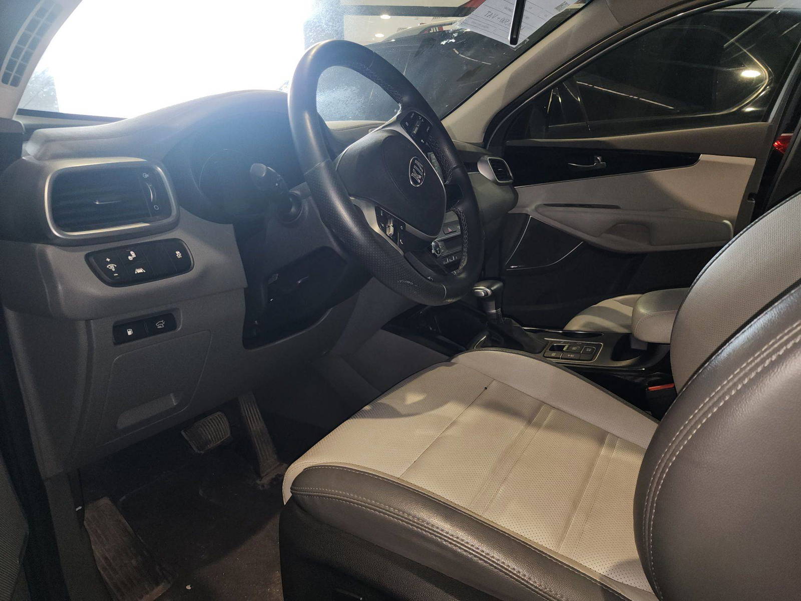 KIA SORENTO 2020 - Marhaba Auction Used Cars - Image 9