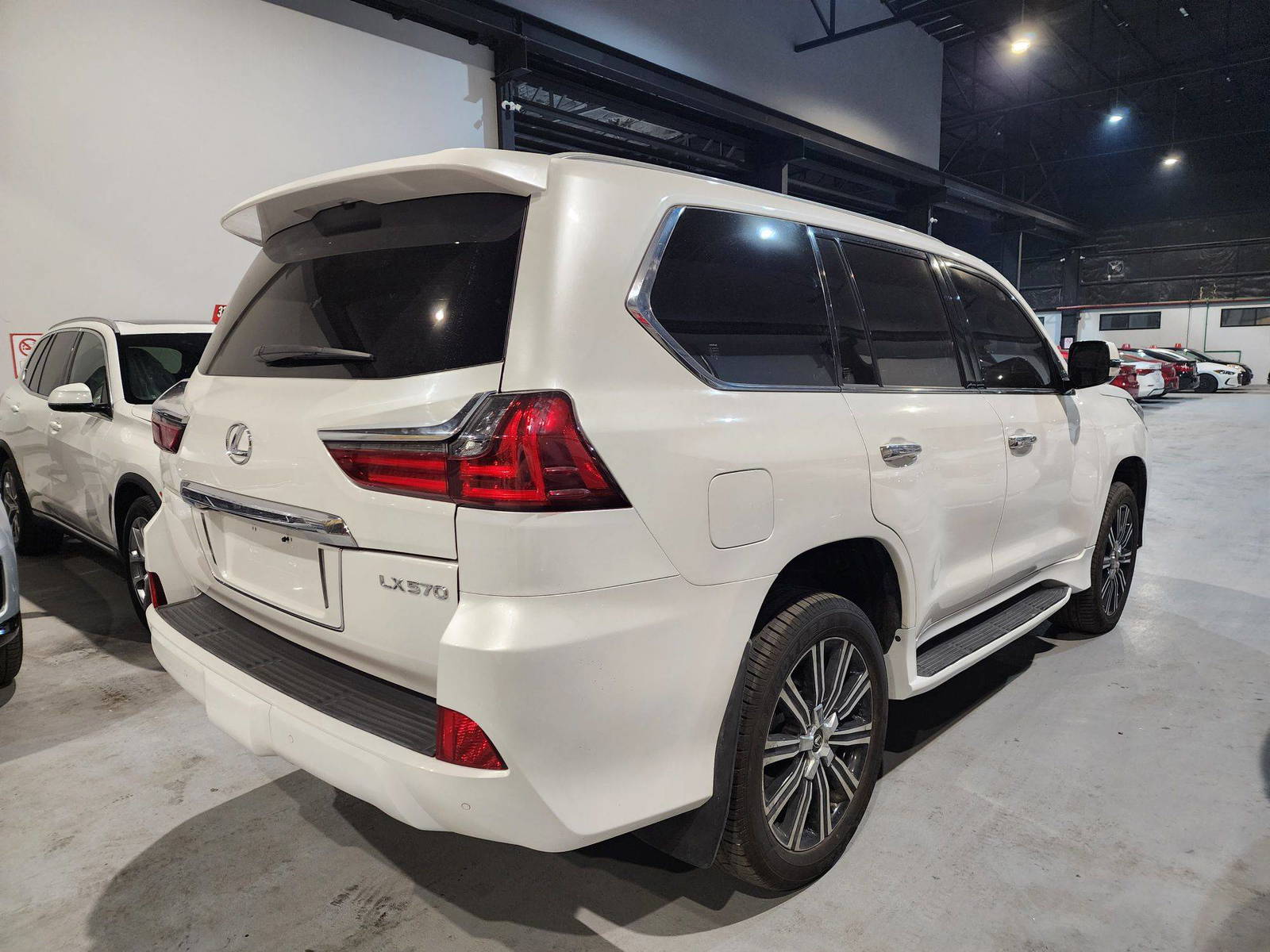 2019 LEXUS LX 570 — 23437 Miles — Lot 84558 — Al Quoz - Marhaba Auctions Used Cars - Image 4