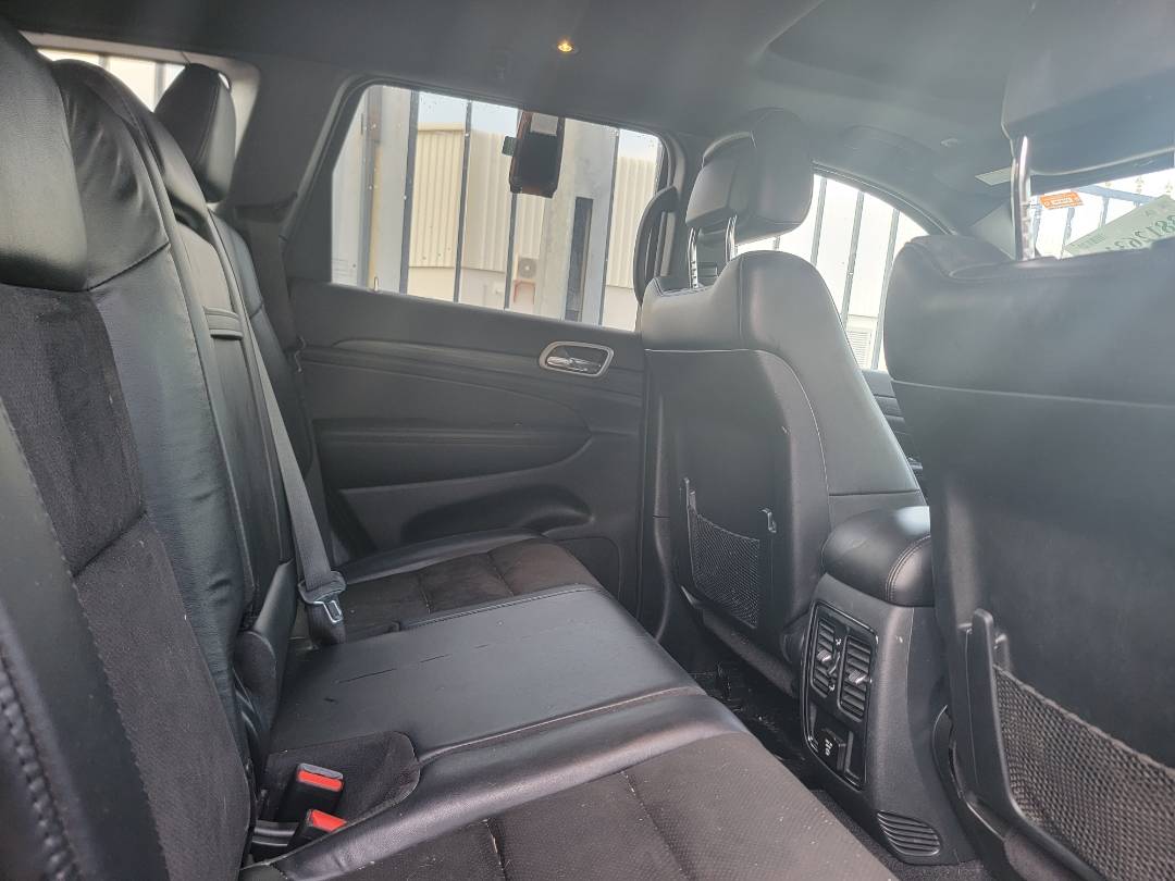 2020 JEEP GRAND CHEROKEE LAREDO — 82320 Miles — Lot C333410 - Marhaba Auctions Used Cars - Image 5
