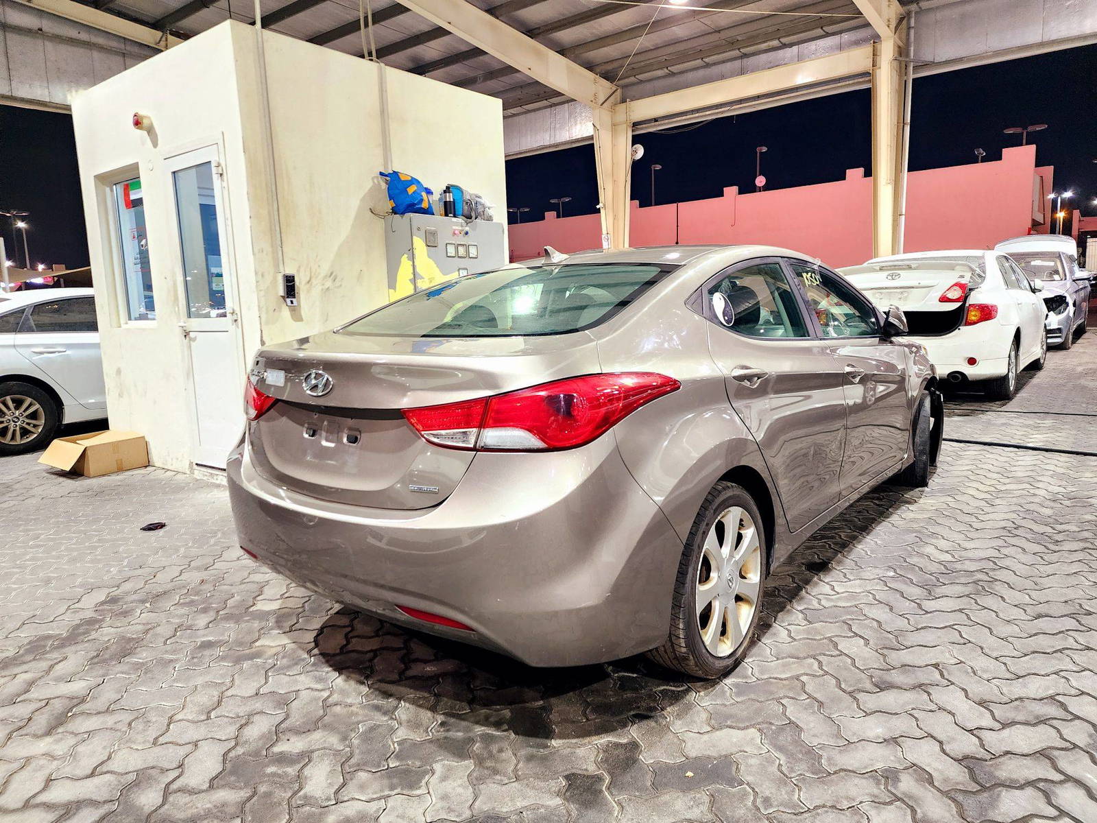 2011 HYUNDAI ELANTRA — 163490 Miles — Lot 40161050 — Souq - Marhaba Auctions Used Cars - Image 3