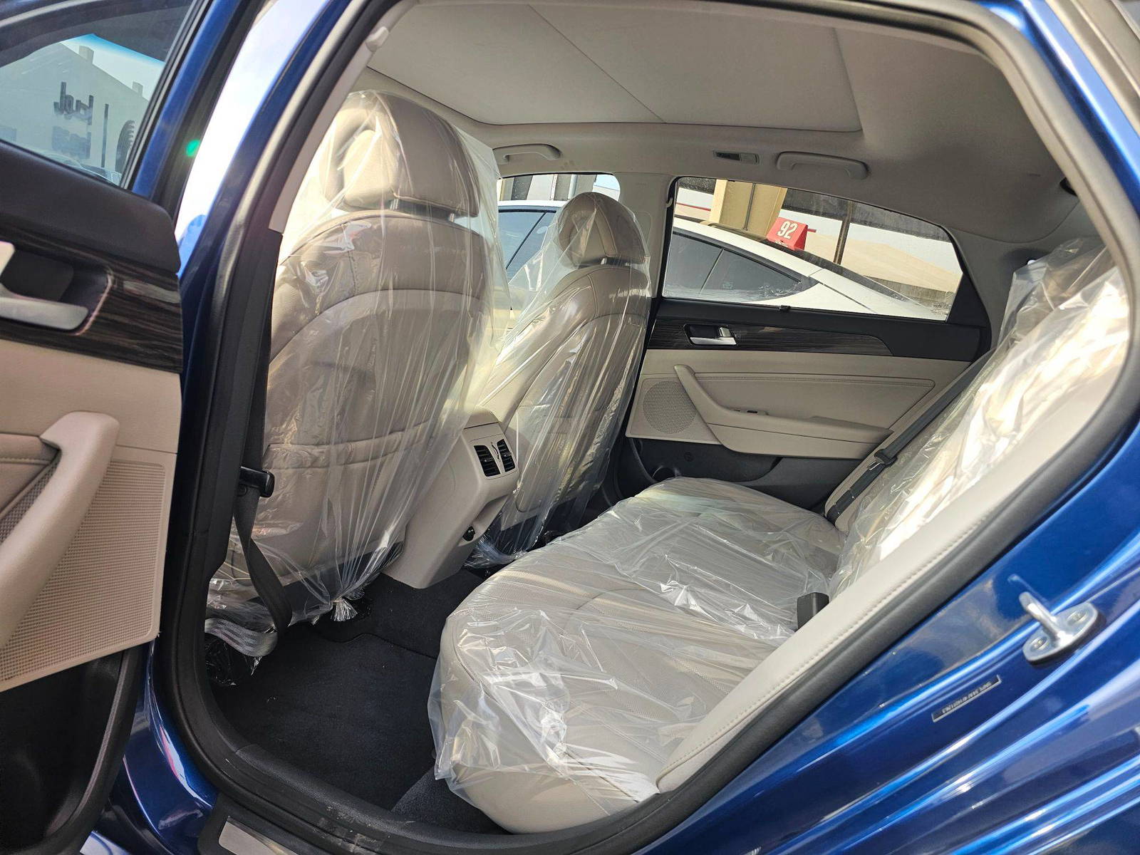 2015 HYUNDAI SONATA — 162016 Miles — Lot FH011263 — Souq - Marhaba Auctions Used Cars - Image 6