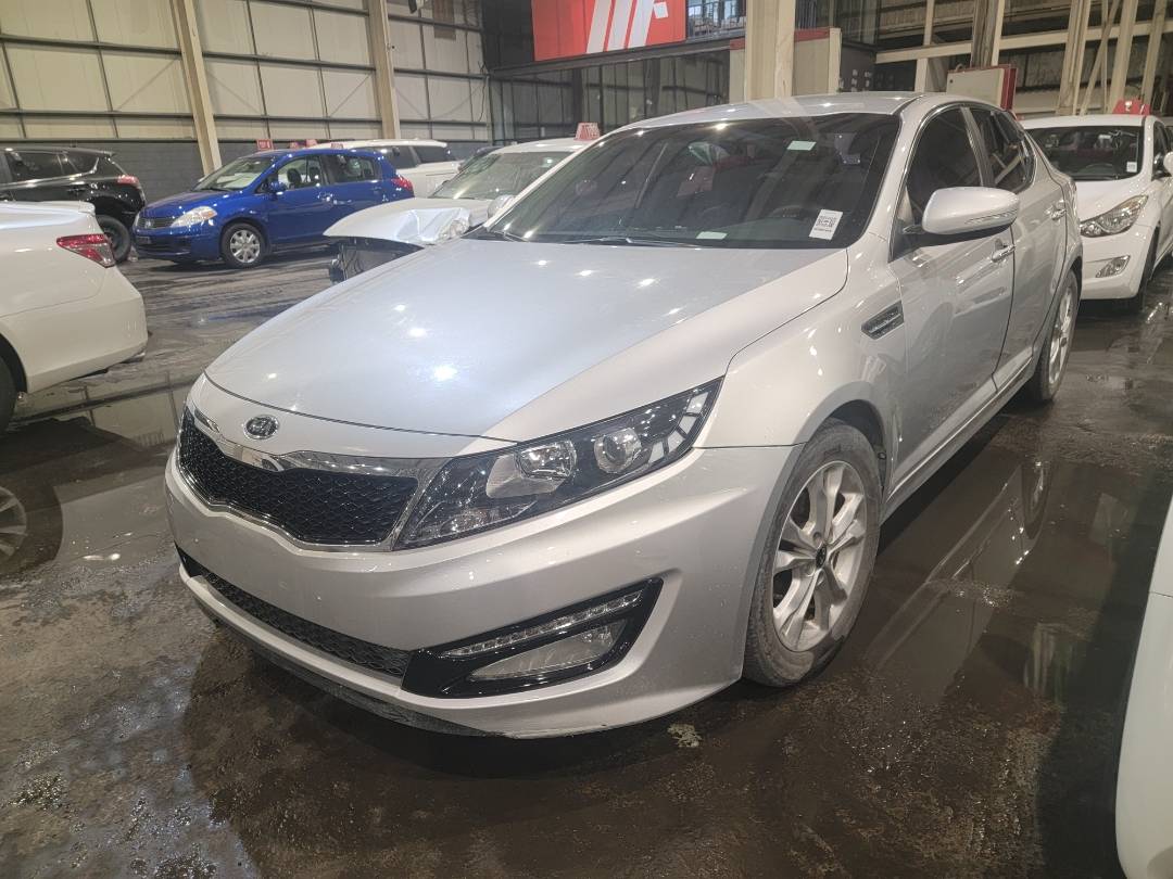 2012 KIA K5 — 169016 KM — Lot 178435 — Main - Marhaba Auctions Used Cars - Image 4
