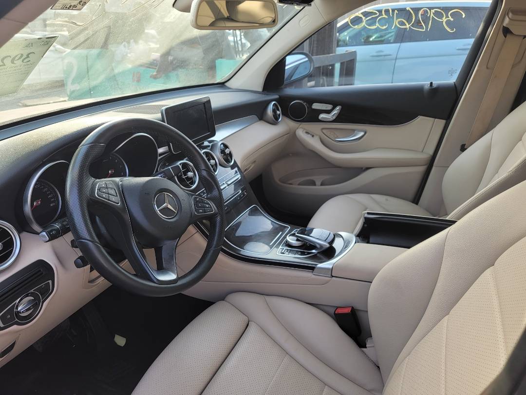2017 MERCEDES BENZ GLC-300 — 116890 Miles — Lot HF114912 — Main - Marhaba Auctions Used Cars - Image 6