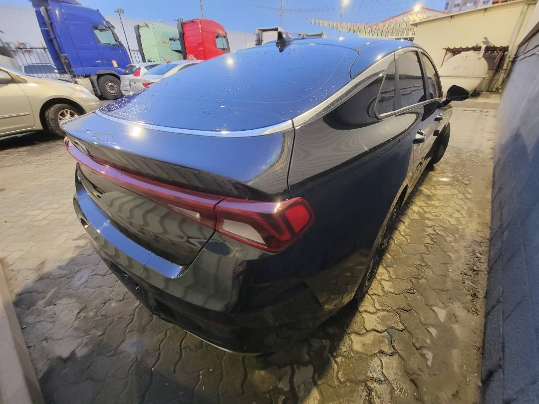 2020 KIA K5 — 103216 KM — Lot 035986 — Main - Marhaba Auctions Used Cars - Image 4