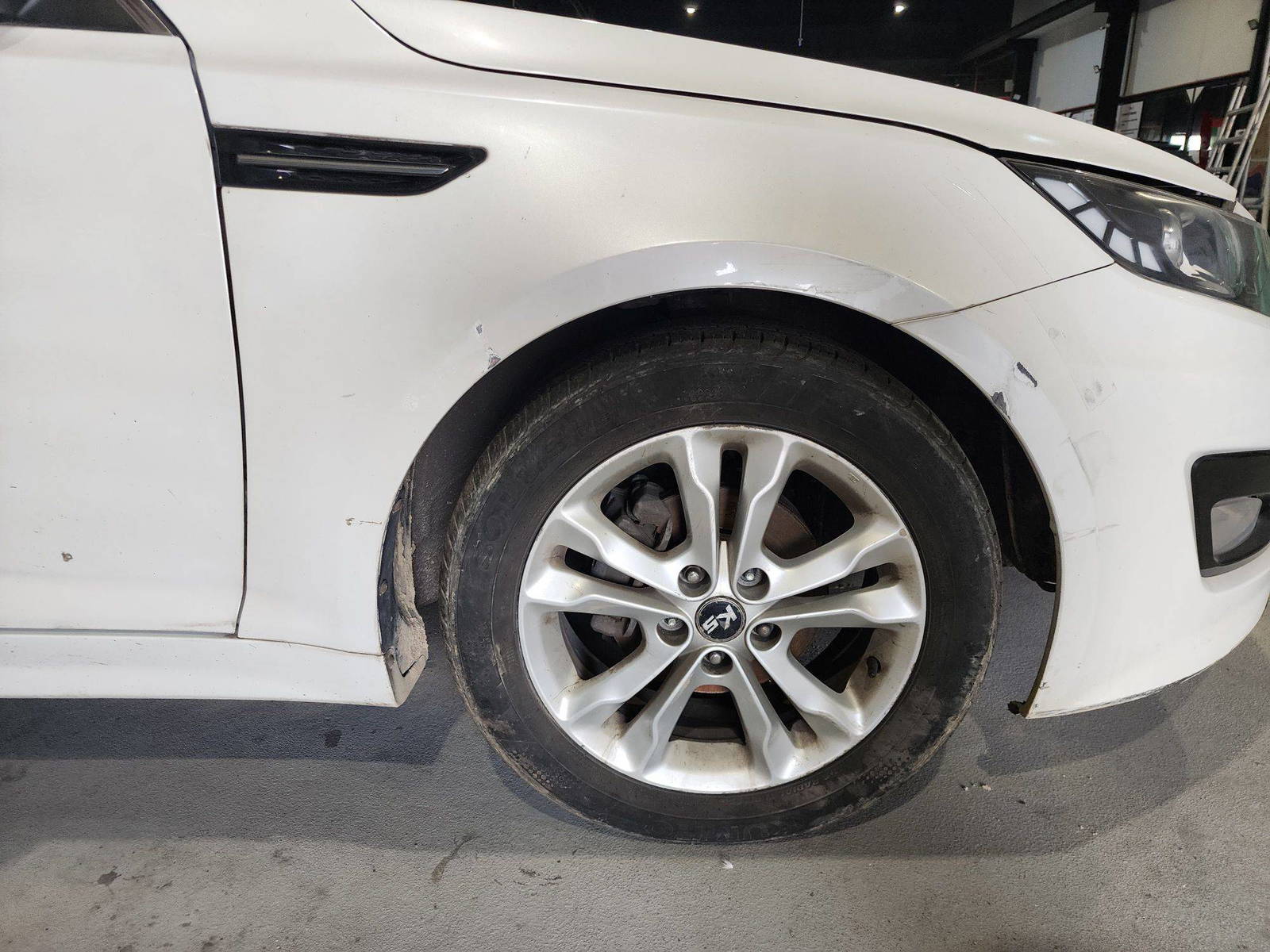 2011 KIA K5 — 147271 KM — Lot 005298 — Al Quoz - Marhaba Auctions Used Cars - Image 11