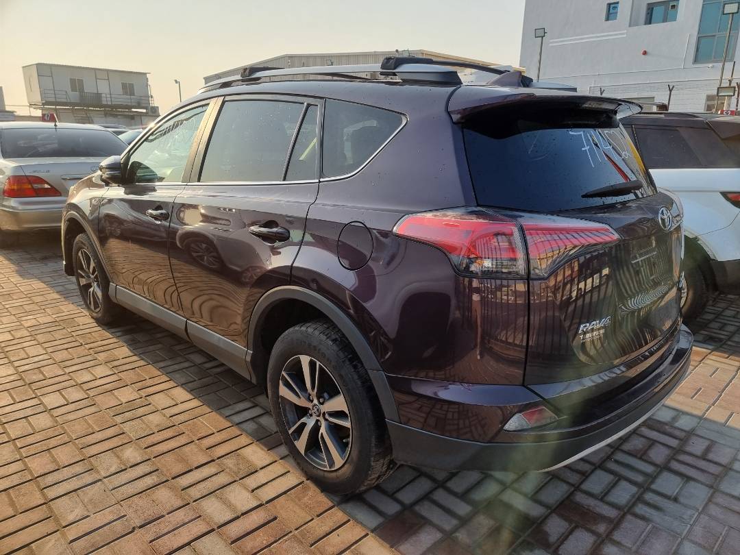 2018 TOYOTA RAV4 — 91142 Miles — Lot 124587 — Souq - Marhaba Auctions Used Cars - Image 5