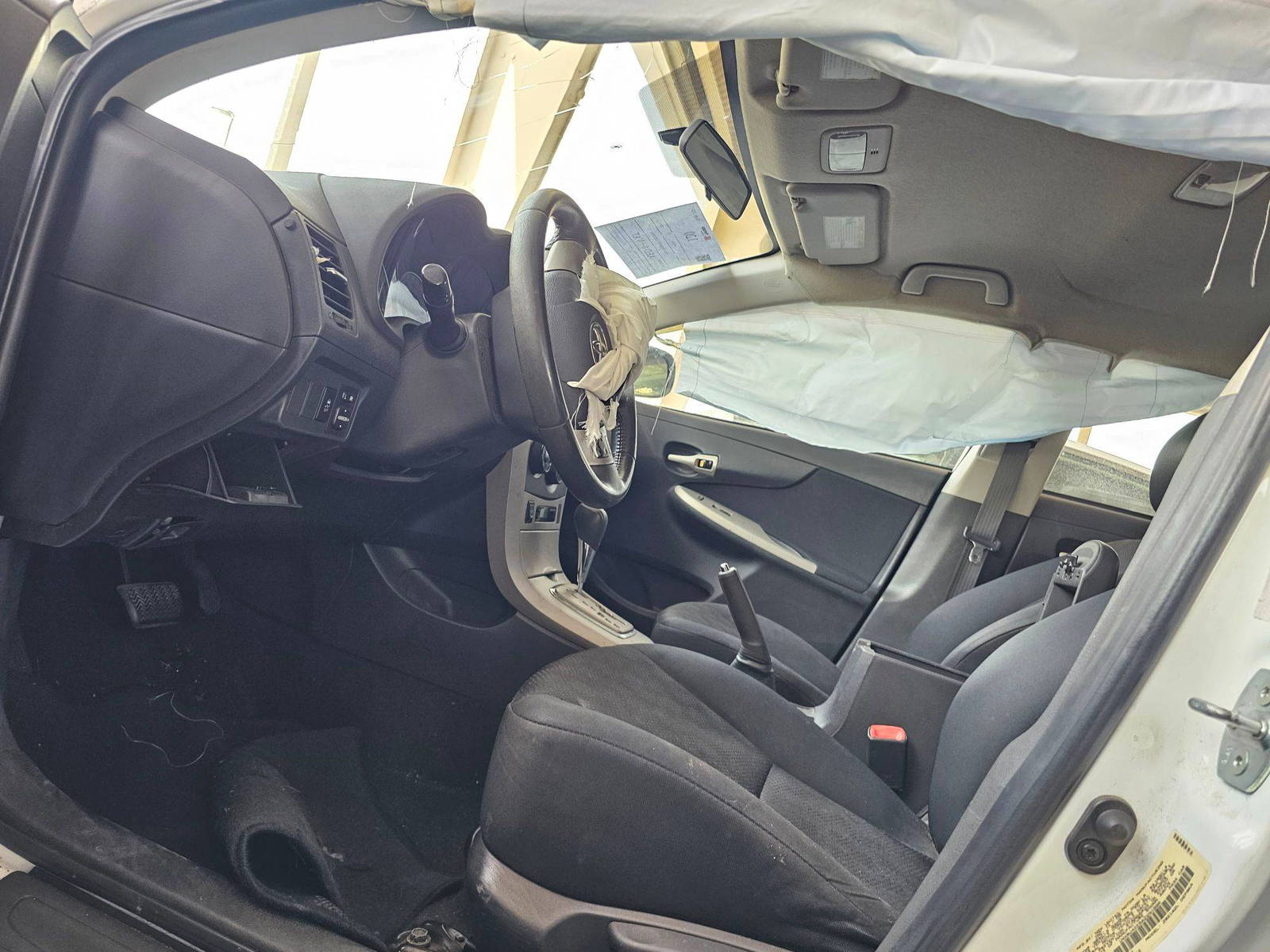 TOYOTA COROLLA 2010 - Marhaba Auction Used Cars - Image 8