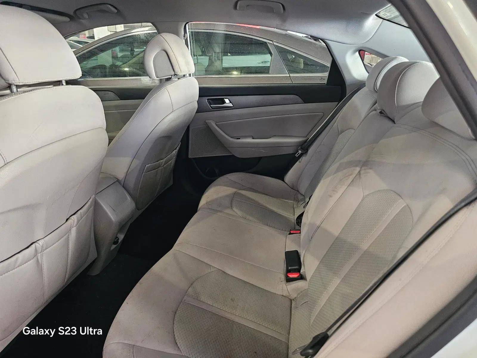 2015 HYUNDAI SONATA — 133423 KM — Lot 025591 — Ind. 12 - Marhaba Auctions Used Cars - Image 5