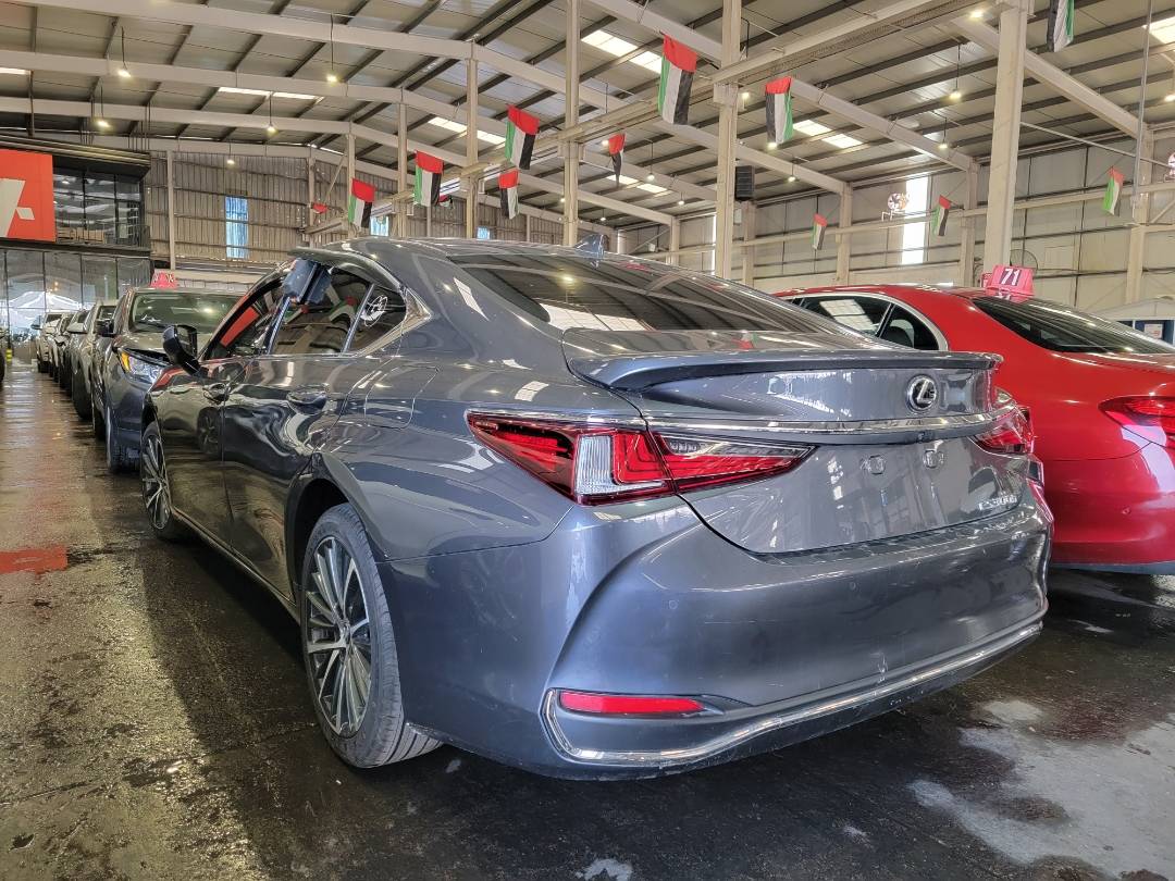 2023 LEXUS ES 300 — 43641 Miles — Lot 8PU027348 — Main - Marhaba Auctions Used Cars - Image 3