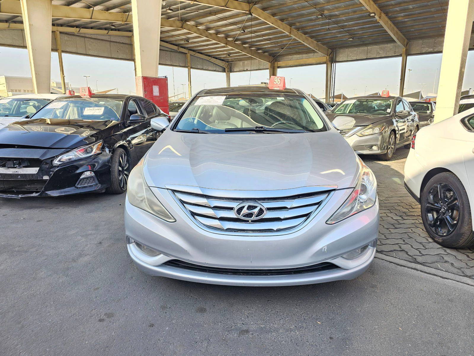 2012 HYUNDAI SONATA — 149427 KM — Lot 4AC5CH438209 — Souq - Marhaba Auctions Used Cars - Image 3