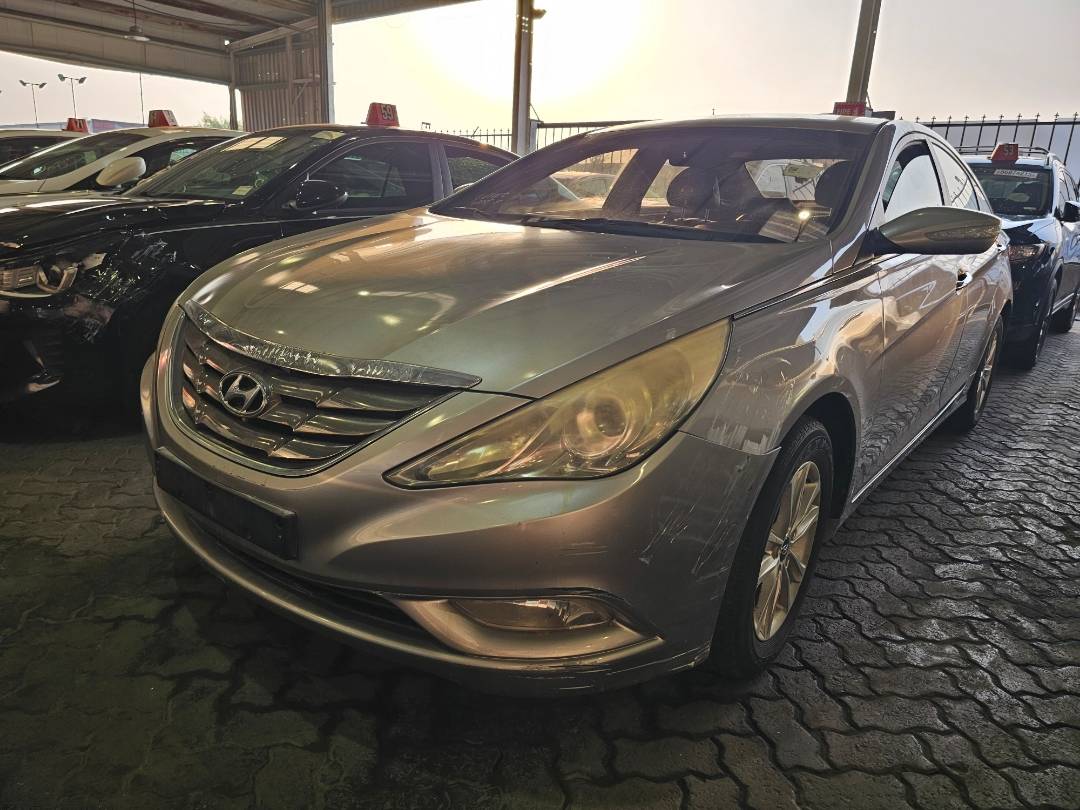 2010 HYUNDAI SONATA — 244874 KM — Lot A126374 — Main - Marhaba Auctions Used Cars - Image 4
