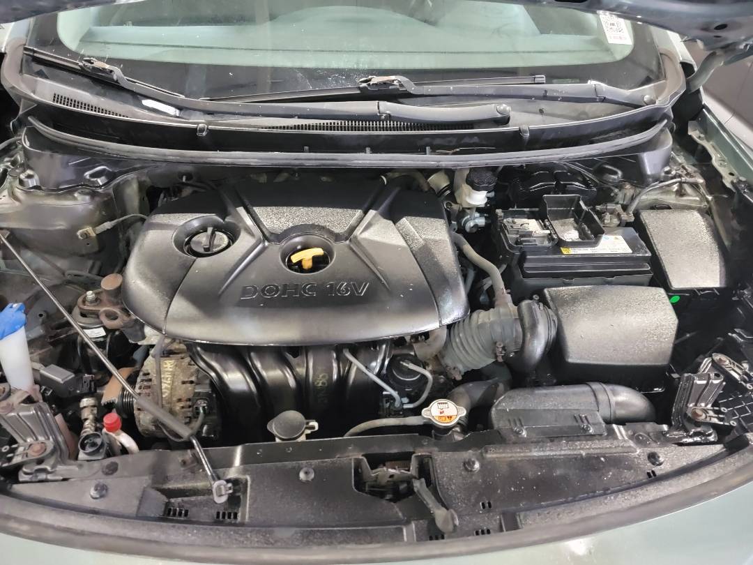 2013 HYUNDAI ELANTRA GT — 211257 KM — Lot 12108787X — Main - Marhaba Auctions Used Cars - Image 10