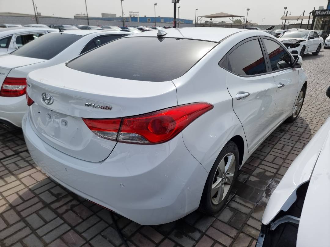 2011 HYUNDAI AVANTE — 155396 KM — Lot 014823 — Main - Marhaba Auctions Used Cars - Image 4