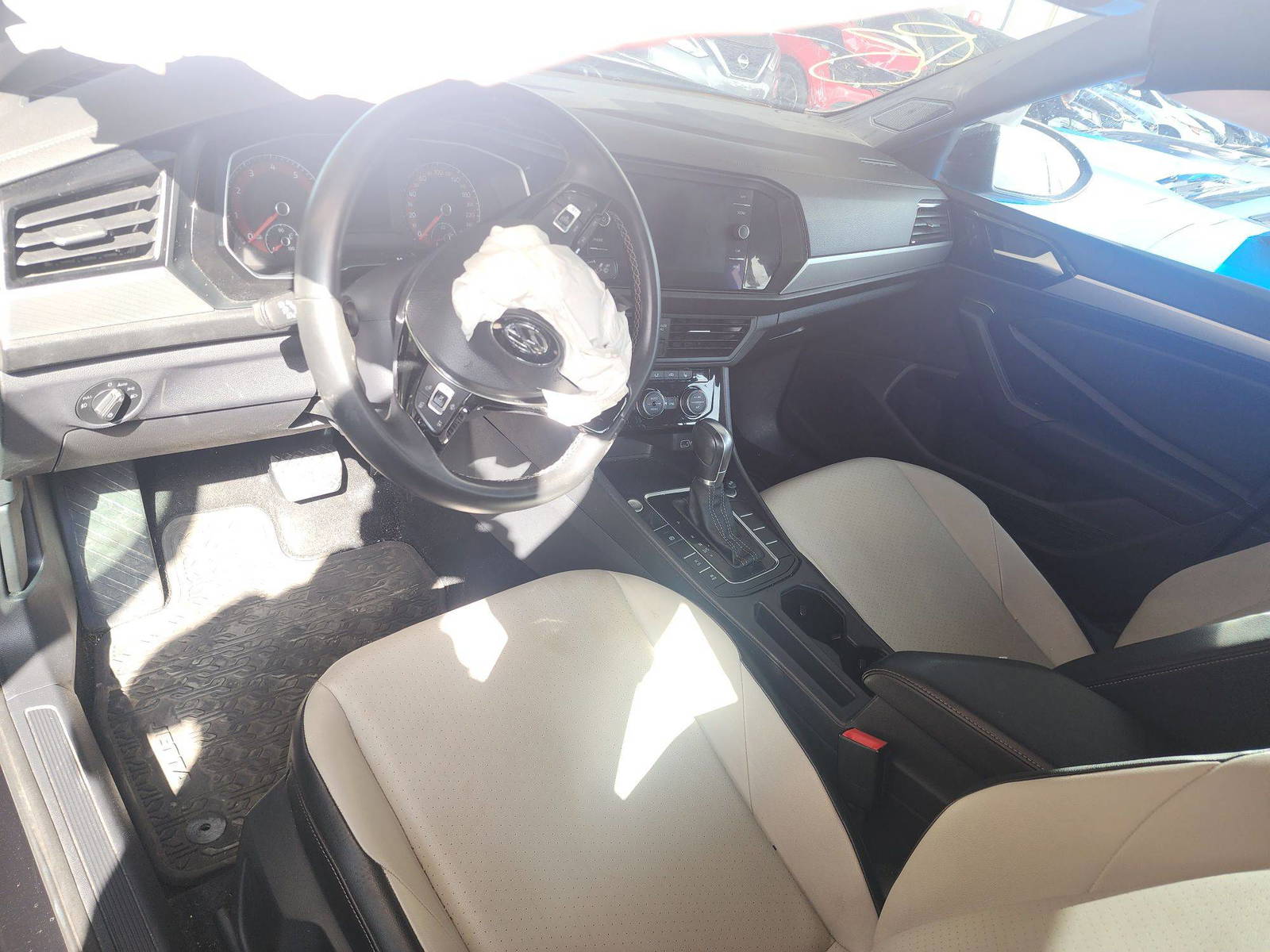 2019 VOLKSWAGEN JETTA — 90304 KM — Lot 04996 - Marhaba Auctions Used Cars - Image 4