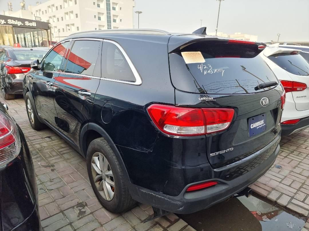 2018 KIA SORENTO — 168037 Miles — Lot 6680915 — Main - Marhaba Auctions Used Cars - Image 4