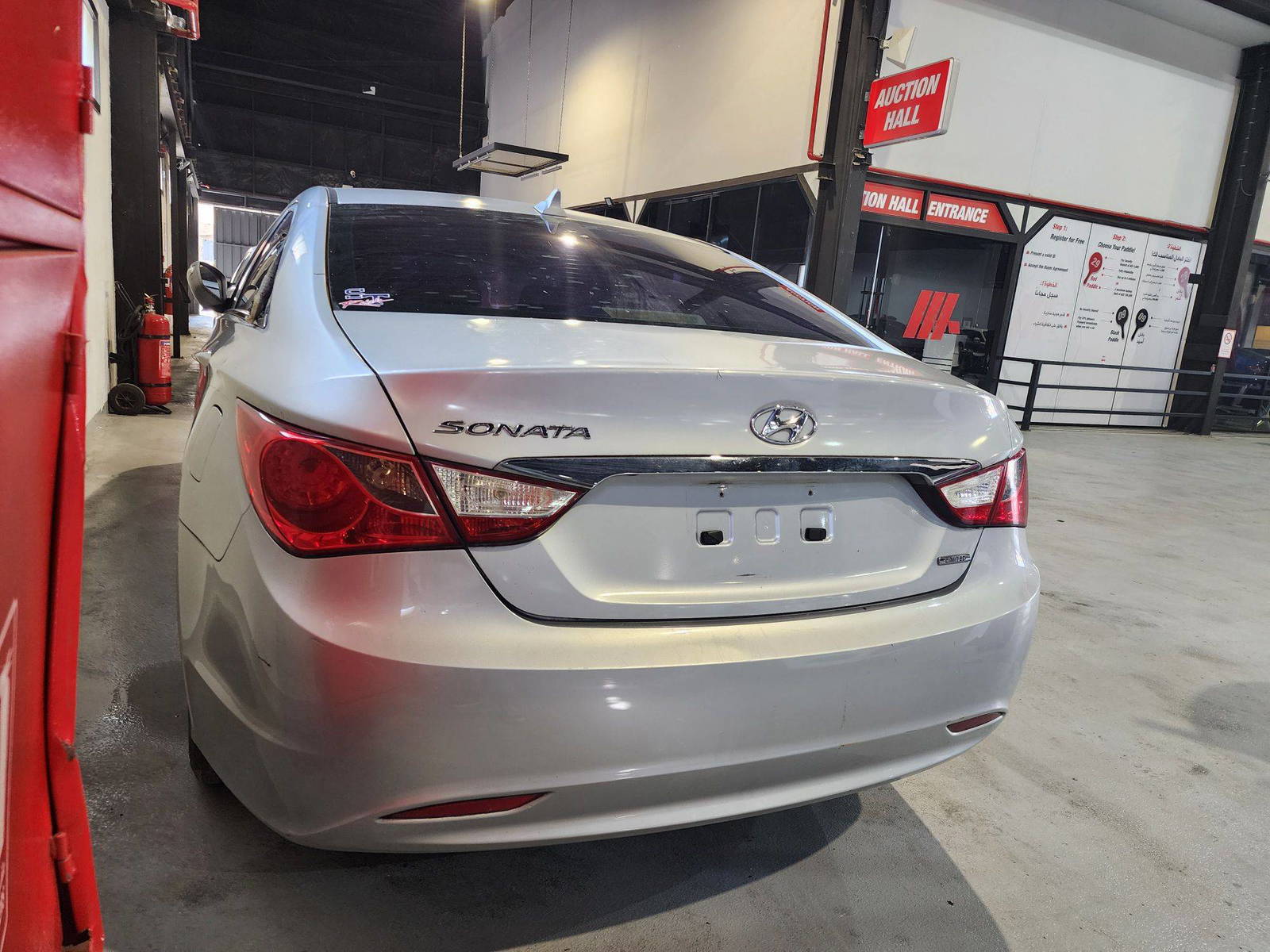 2011 HYUNDAI SONATA — 223972 Miles — Lot 36736 — Al Quoz - Marhaba Auctions Used Cars - Image 4