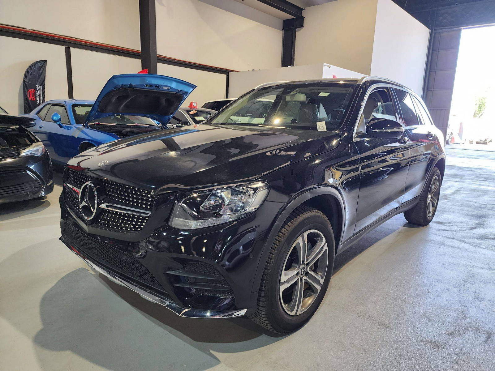 2019 MERCEDES BENZ GLC-300 — 81060 KM — Lot 50065454 — Al Quoz - Marhaba Auctions Used Cars - Image 3
