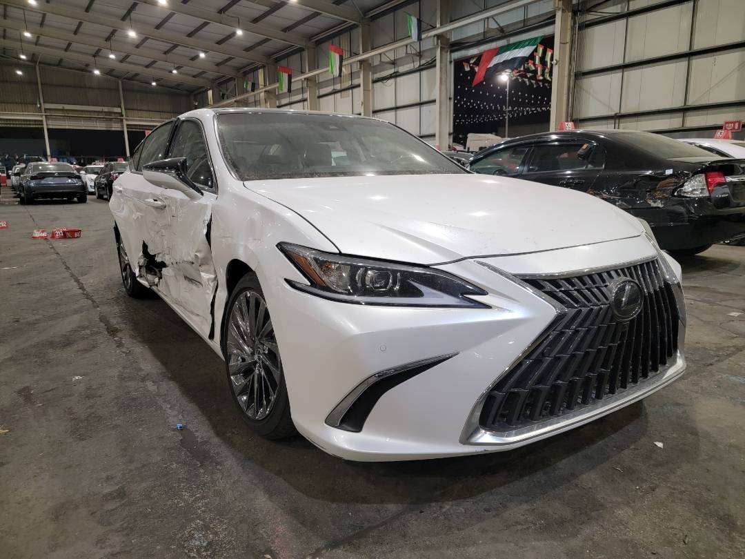 2023 LEXUS ES 350 — 3286 KM — Lot U166582 — Main - Marhaba Auctions Used Cars - Image 4