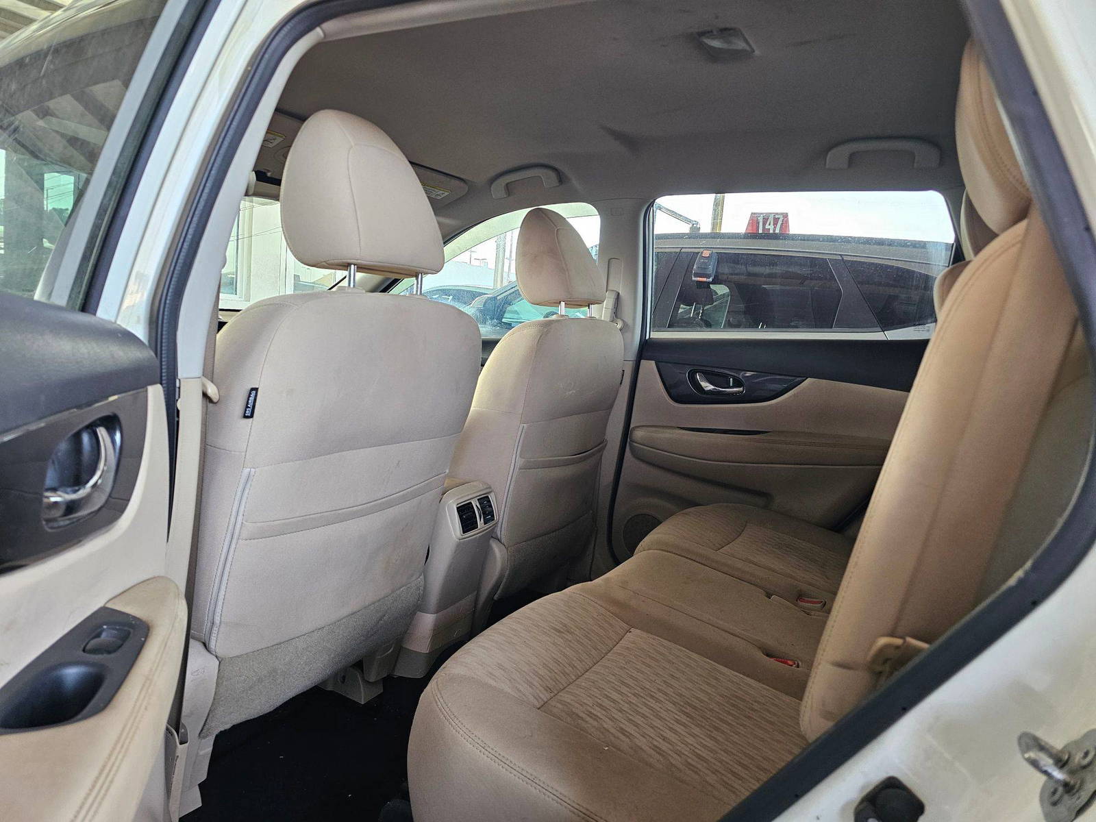 NISSAN ROGUE 2017 - Marhaba Auction Used Cars - Image 6