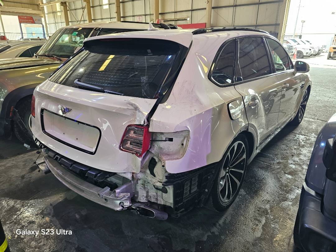 BENTLEY BENTAYGA 2019 - Marhaba Auction Used Cars - Image 4