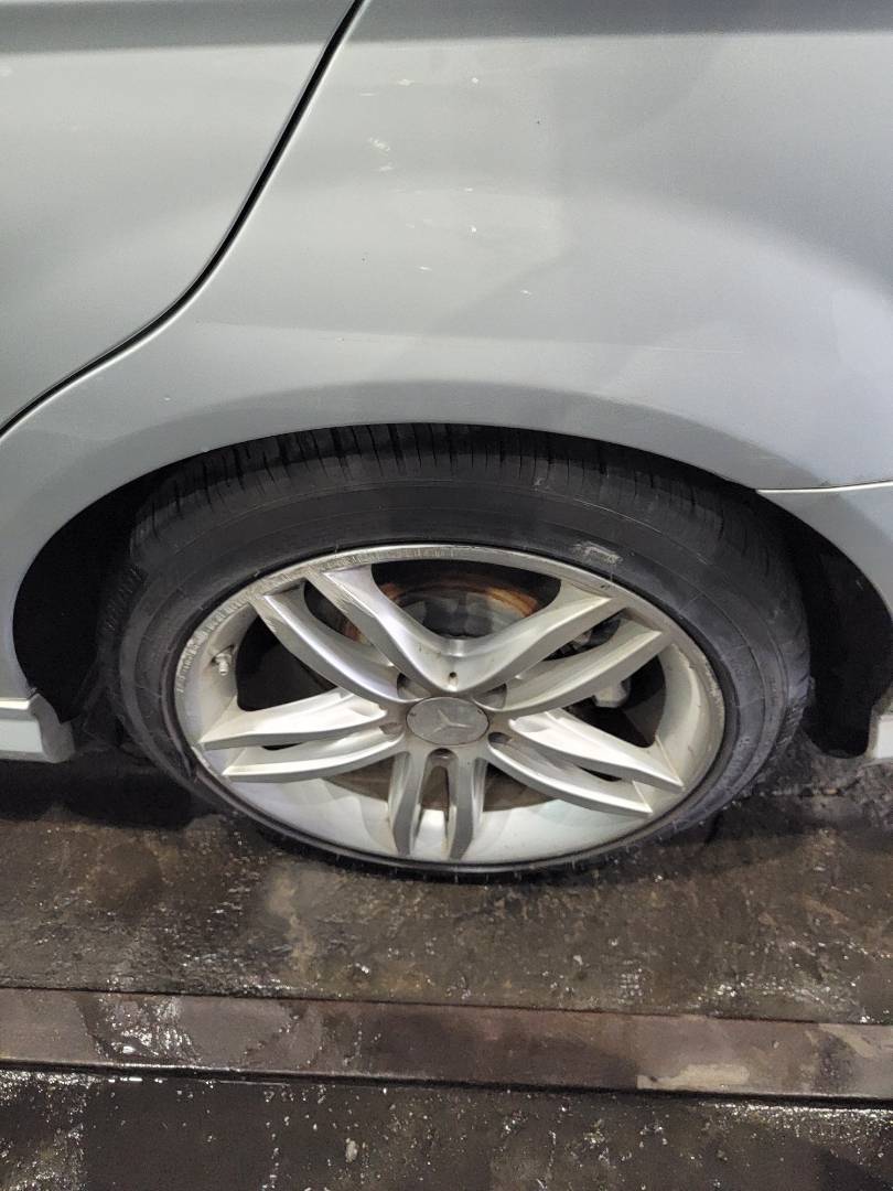 2014 MERCEDES BENZ C-250 — 129248 Miles — Lot HB6EA941213 — Main - Marhaba Auctions Used Cars - Image 9