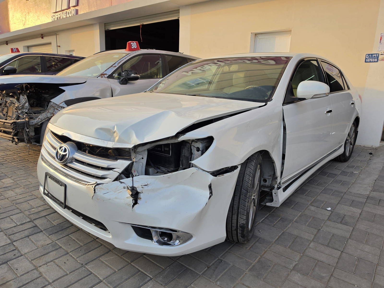 2012 TOYOTA AVALON — 178860 Miles — Lot 455744 - Marhaba Auctions Used Cars - Image 3