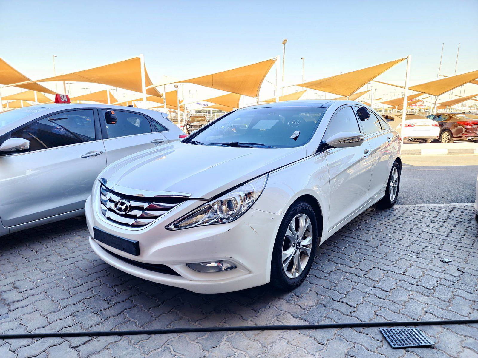 2010 HYUNDAI SONATA — 127988 KM — Lot AA116103 — Souq - Marhaba Auctions Used Cars - Image 5