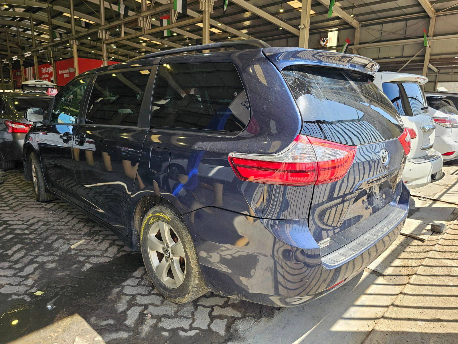 2018 TOYOTA SIENNA — 149534 Miles — Lot 1JS908928 — Main - Marhaba Auctions Used Cars - Image 3