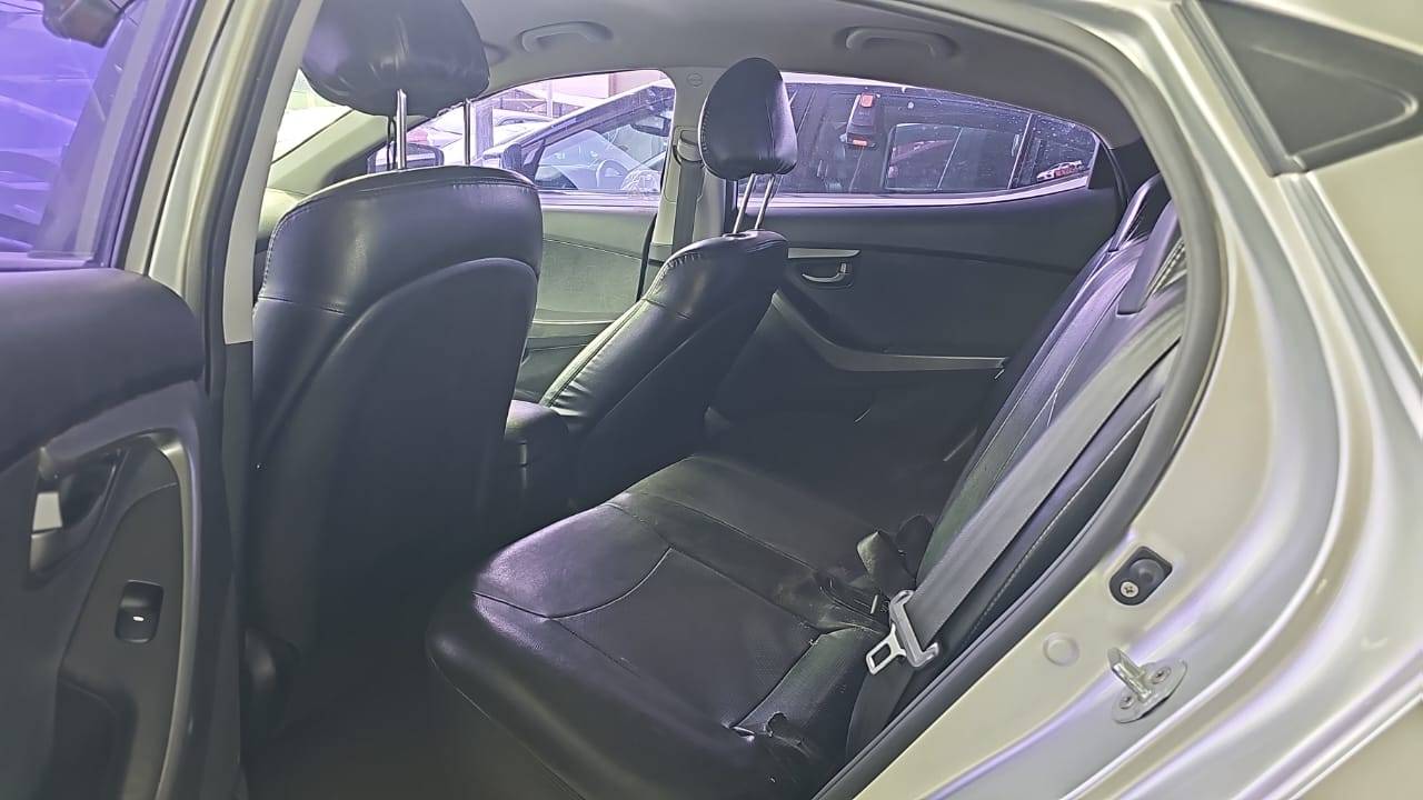 HYUNDAI AVANTE 2012 - Marhaba Auction Used Cars - Image 7