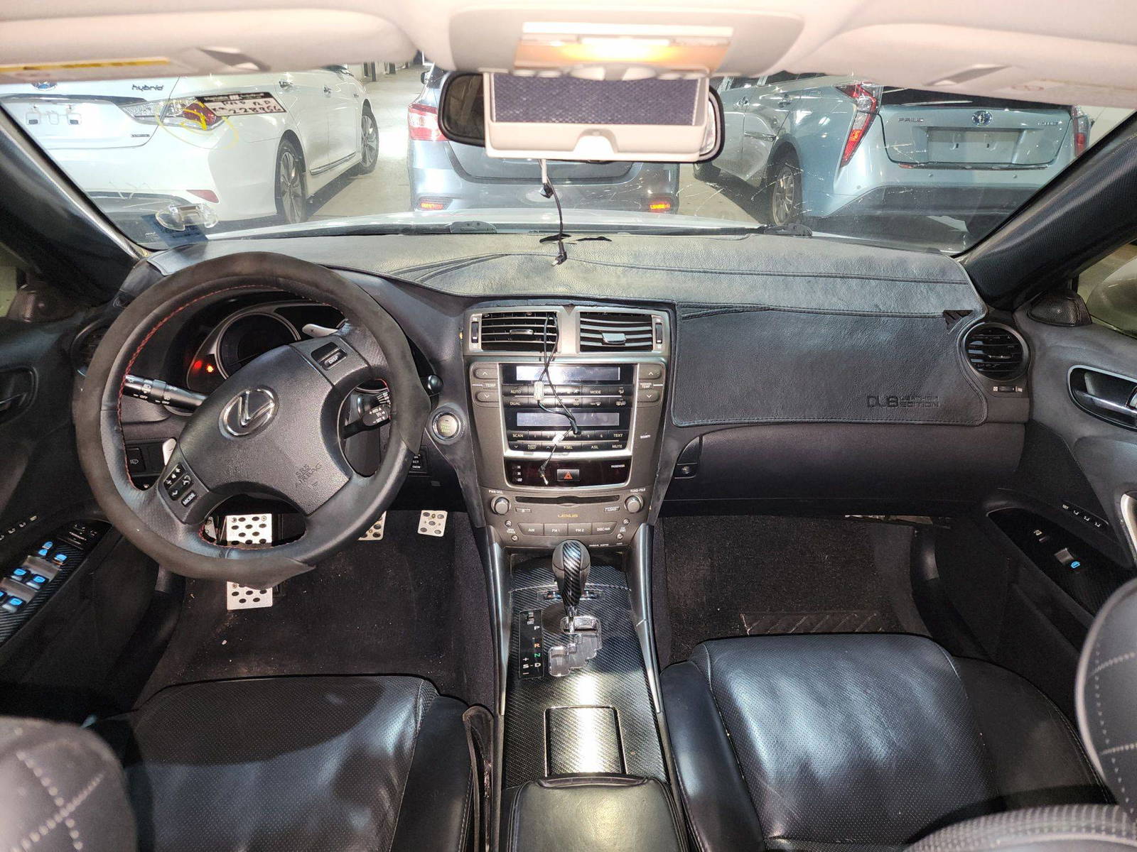 2007 LEXUS IS 250 — 228956 KM — Lot 047629 — Al Quoz - Marhaba Auctions Used Cars - Image 8