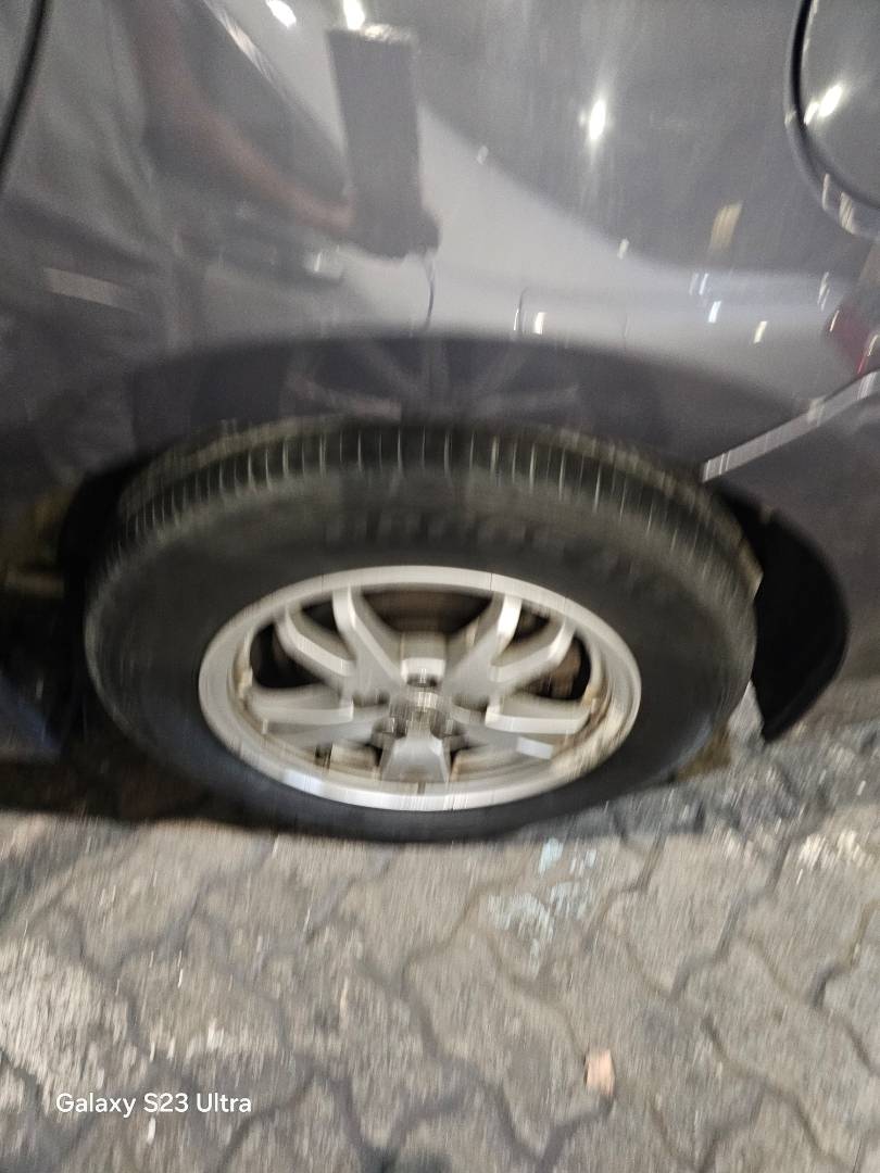 TOYOTA PRIUS 2010 - Marhaba Auction Used Cars - Image 6