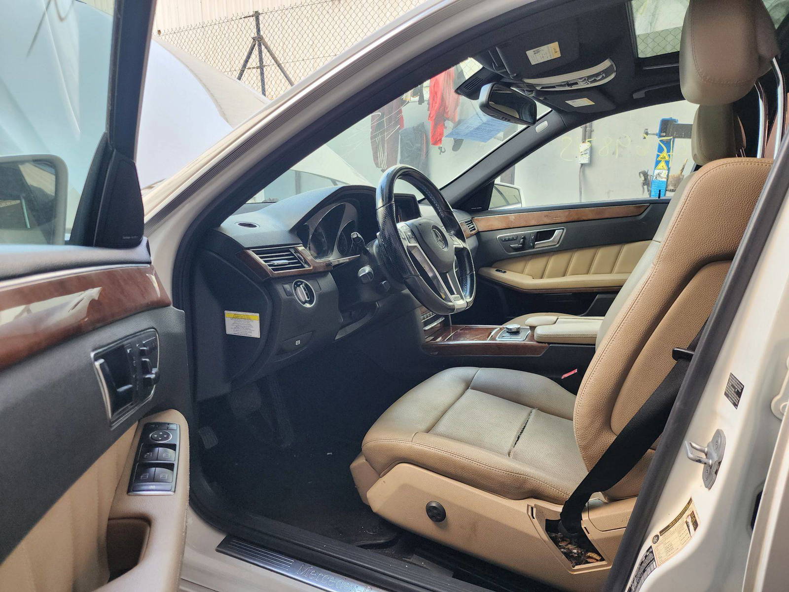 2013 MERCEDES BENZ E 350 — 150512 Miles — Lot 42698315 — Souq - Marhaba Auctions Used Cars - Image 9