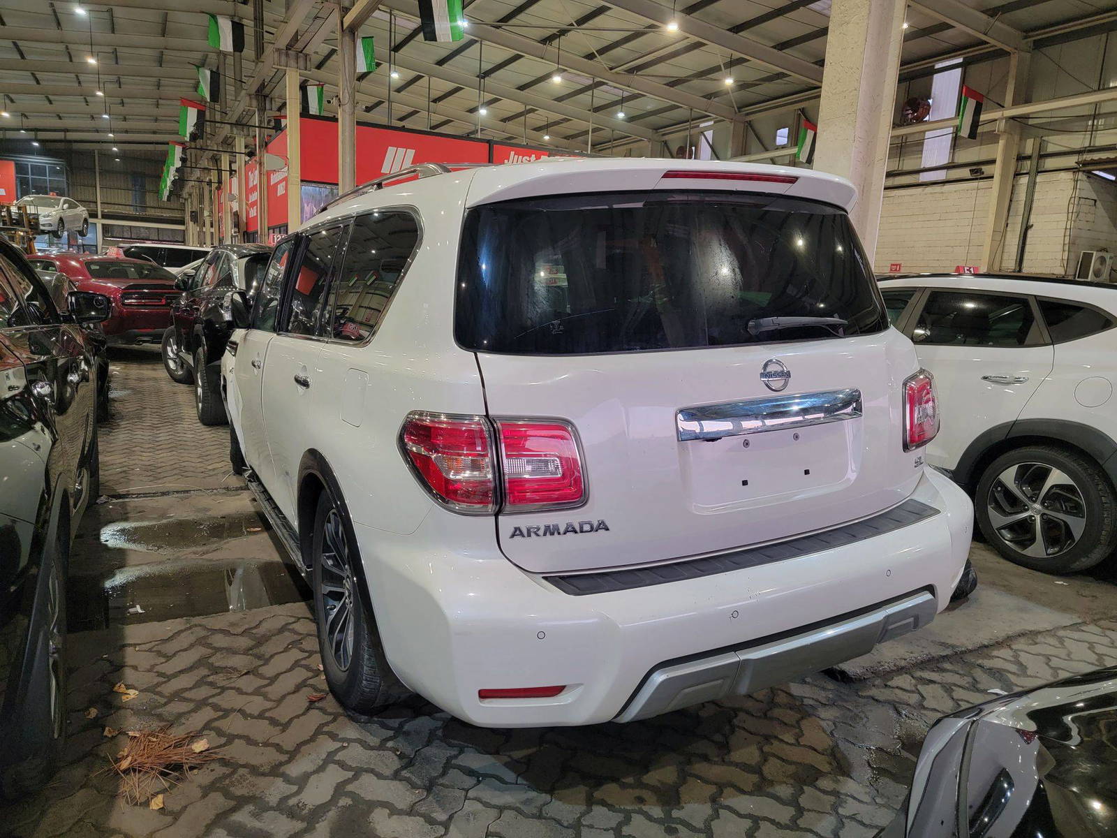 2017 NISSAN ARMADA — 109536 Miles — Lot 5H9010877 — Main - Marhaba Auctions Used Cars - Image 5