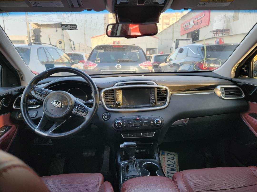 2017 KIA SORENTO — 122803 Miles — Lot G187672 — Souq - Marhaba Auctions Used Cars - Image 7