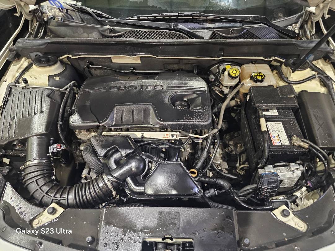 2014 CHEVROLET MALIBU — 129575 KM — Lot 030215 — Main - Marhaba Auctions Used Cars - Image 9