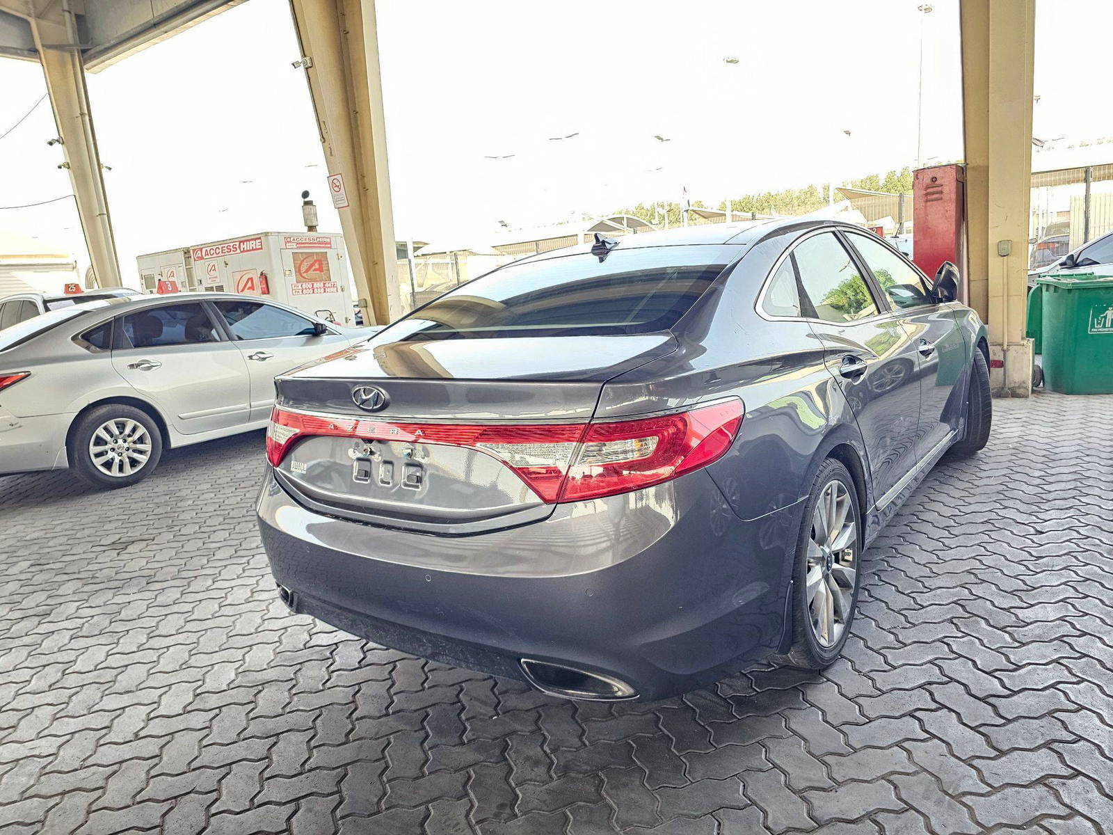 2012 HYUNDAI AZERA — 111381 Miles — Lot CA189029 — Main - Marhaba Auctions Used Cars - Image 3