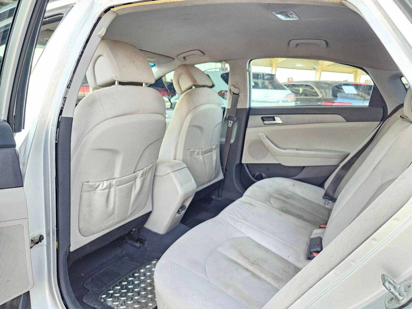 2017 HYUNDAI SONATA — 151525 Miles — Lot AF9HH504698 — Souq - Marhaba Auctions Used Cars - Image 6