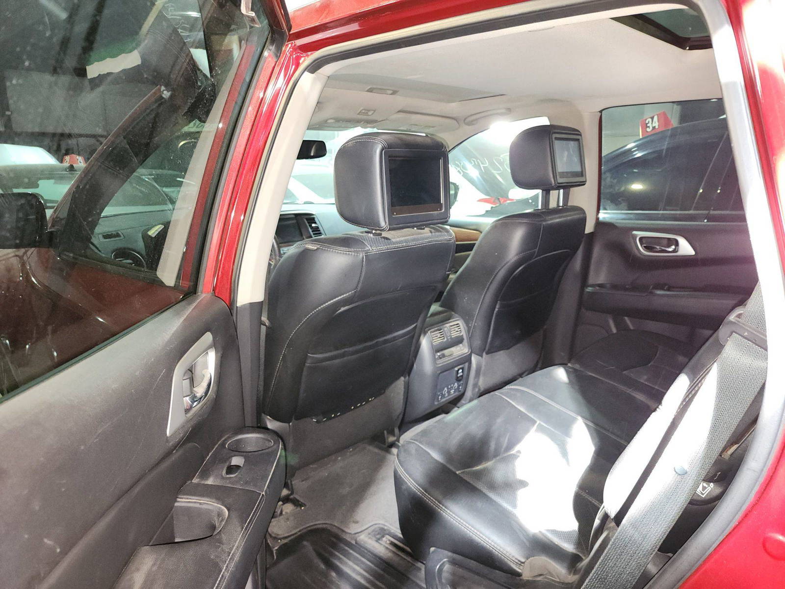 2017 NISSAN PATHFINDER — 148814 Miles — Lot 85243084 — Al Quoz - Marhaba Auctions Used Cars - Image 7