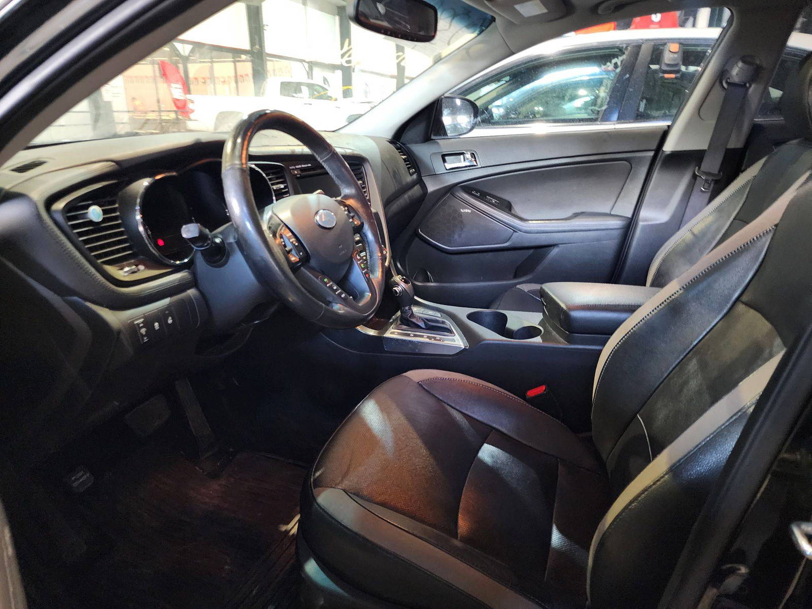 2013 KIA OPTIMA — 232566 Miles — Lot 68666864 — Al Quoz - Marhaba Auctions Used Cars - Image 9