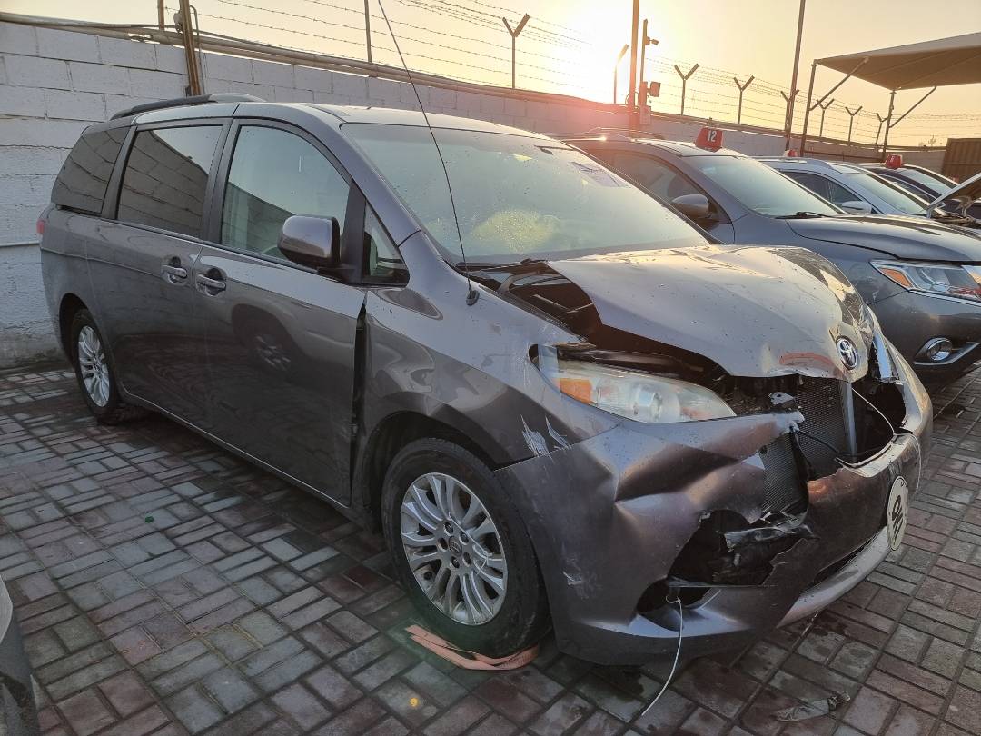 2014 TOYOTA SIENNA — 207666 Miles — Lot 214587 — Souq - Marhaba Auctions Used Cars - Image 4