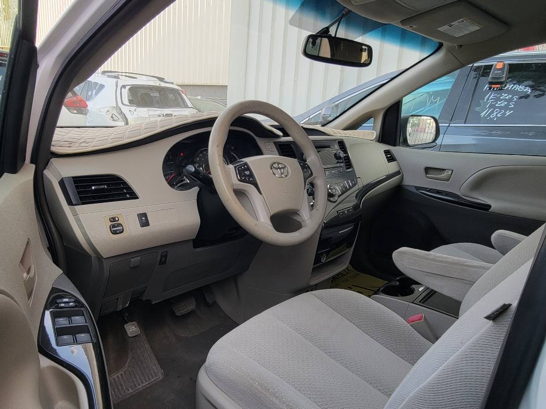 2014 TOYOTA SIENNA — 118816 Miles — Lot 0ES510913 — Main - Marhaba Auctions Used Cars - Image 6