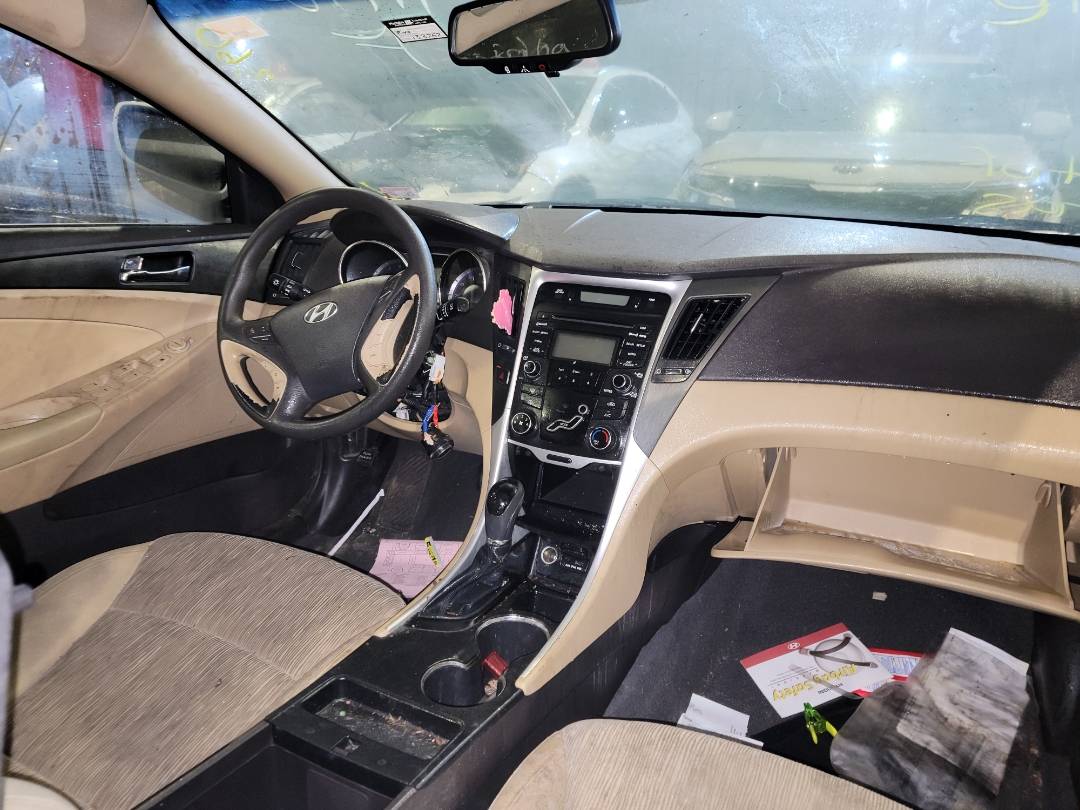 2012 HYUNDAI SONATA — 133252 Miles — Lot 37564304 - Marhaba Auctions Used Cars - Image 5