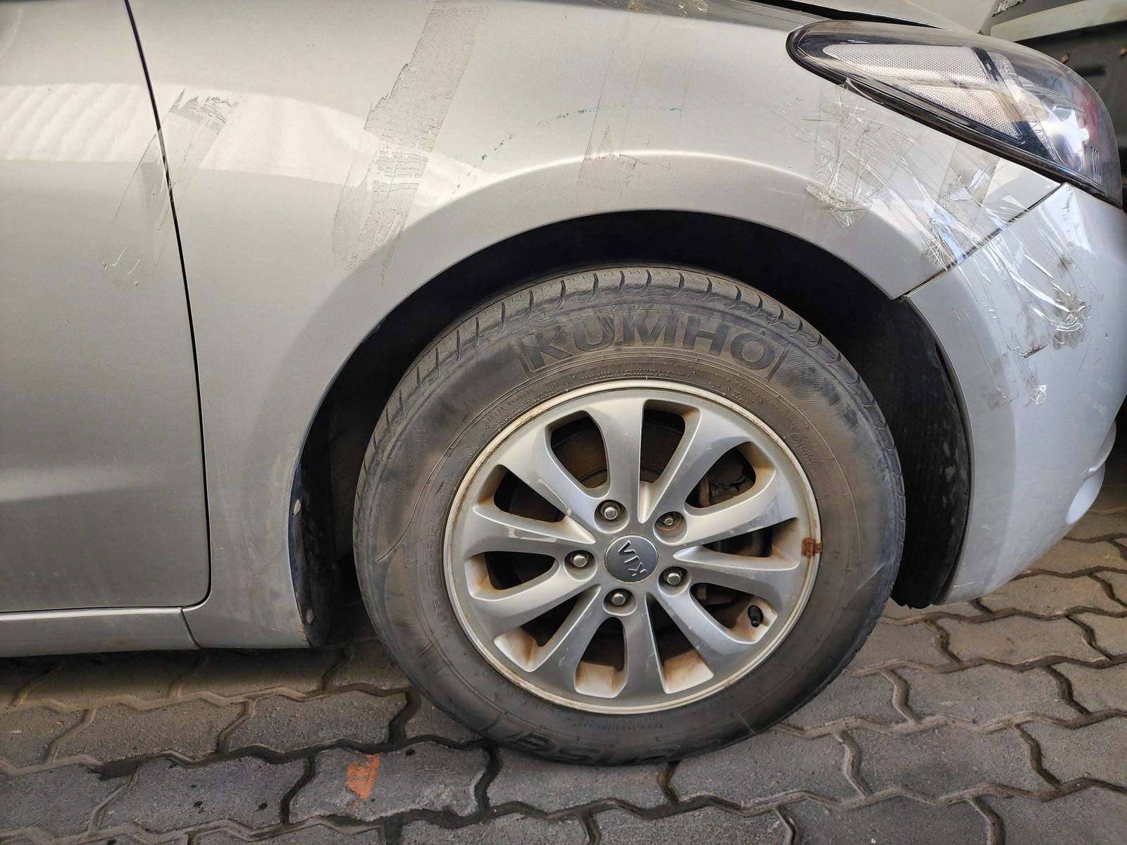 2013 KIA K3 — 150213 KM — Lot 042639 — Main - Marhaba Auctions Used Cars - Image 11