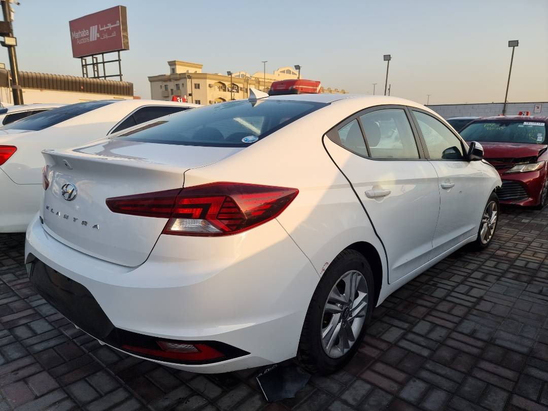 2019 HYUNDAI ELANTRA — 171213 KM — Lot 125487 — Ind. 12 - Marhaba Auctions Used Cars - Image 4